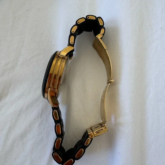 Michael Kors Women's Runway Black Dial Watch MK5191 - Picture 6 of 6